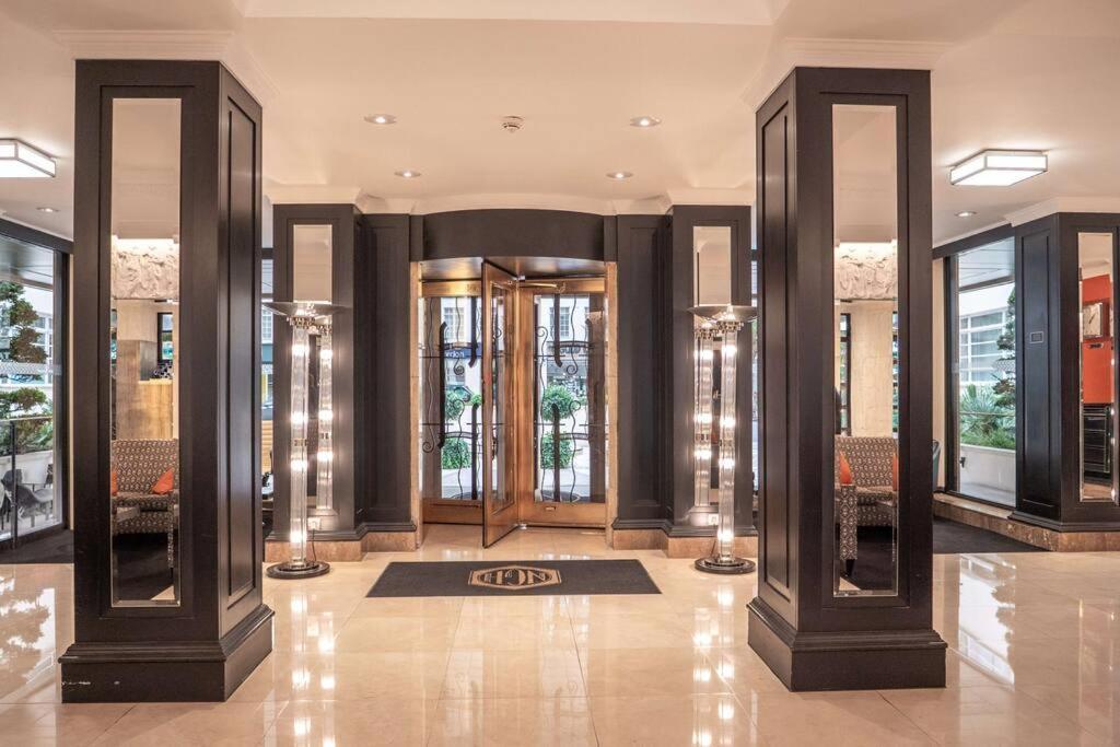 Art-Deco Apartment In Very Popular Chelsea Area Лондон Экстерьер фото